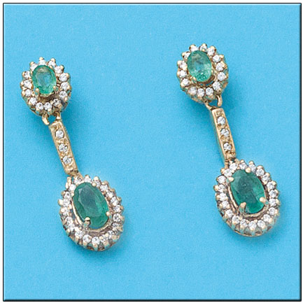 PENDIENTES ORO 18KL ESMERALDA FINA