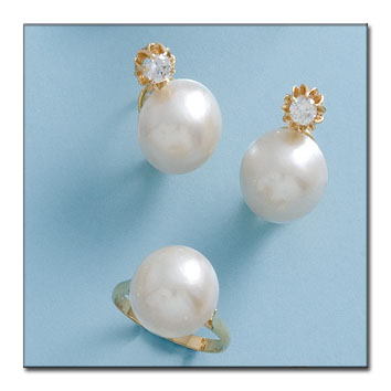 PENDIENTES ORO 18KL PERLAS JAPONESAS